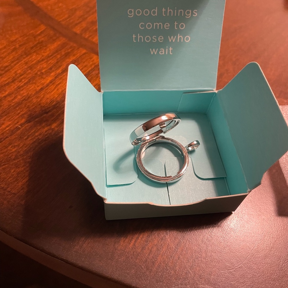 Origami Owl Silver Locket Pendant - Picture 2 of 3